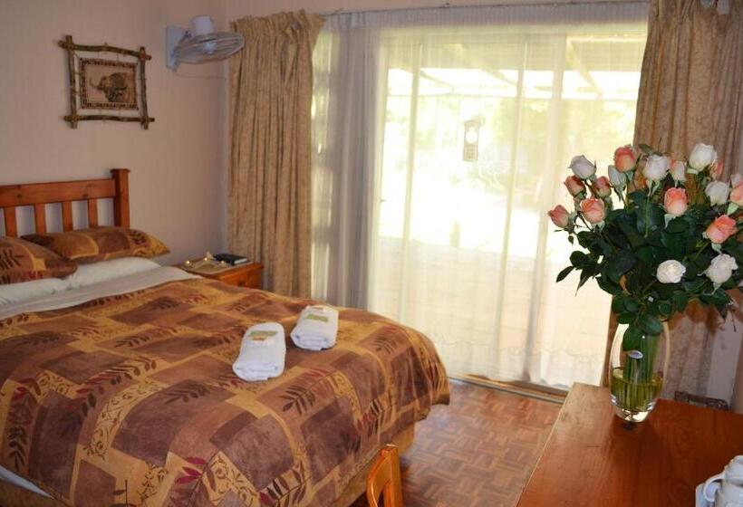 פנסיון Doves Nest Guest House