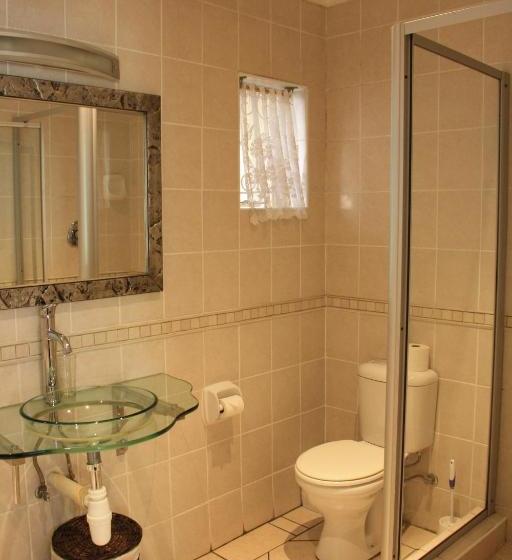 פנסיון Elizabeth Lodge