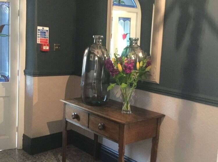 פנסיון Llwyn Country House