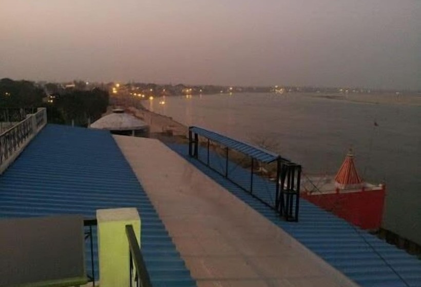 פנסיון Rahul Guest House