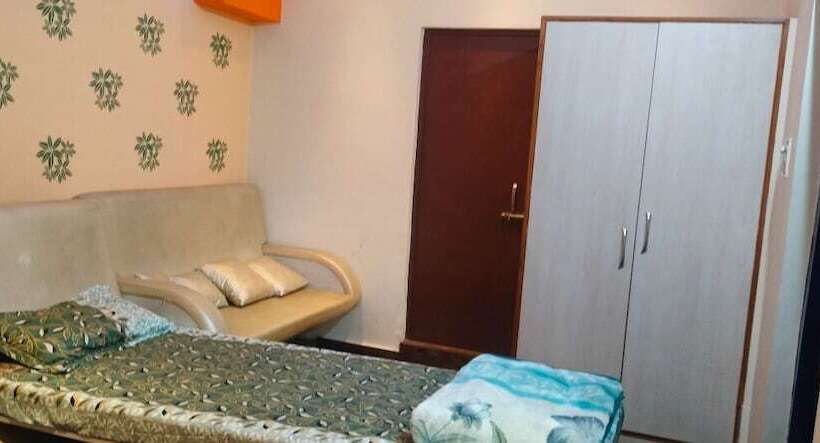 פנסיון Rahul Guest House