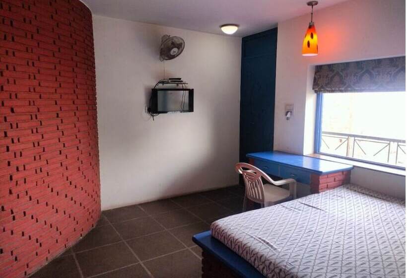 פנסיון Rahul Guest House