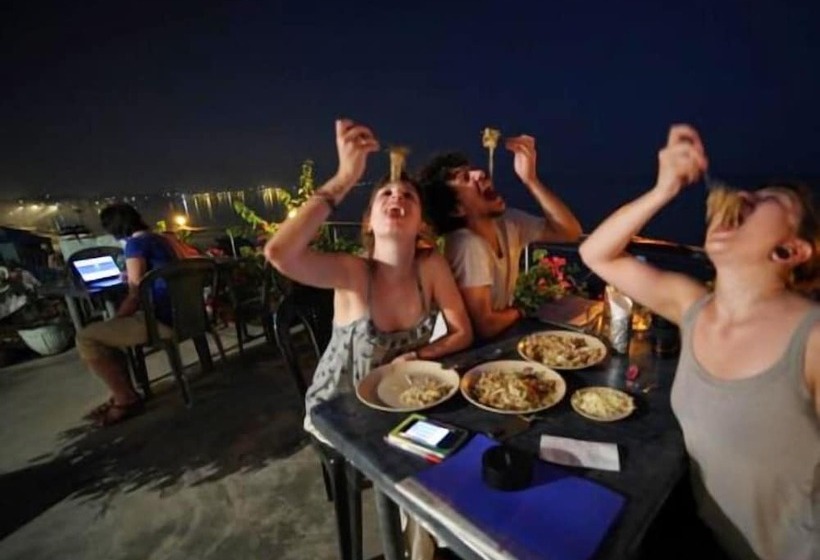 פנסיון Rahul Guest House