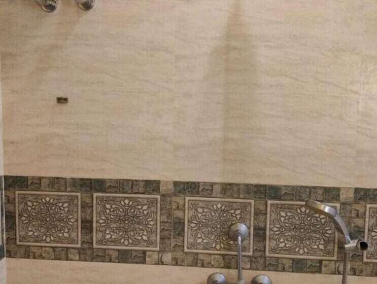 פנסיון Rahul Guest House