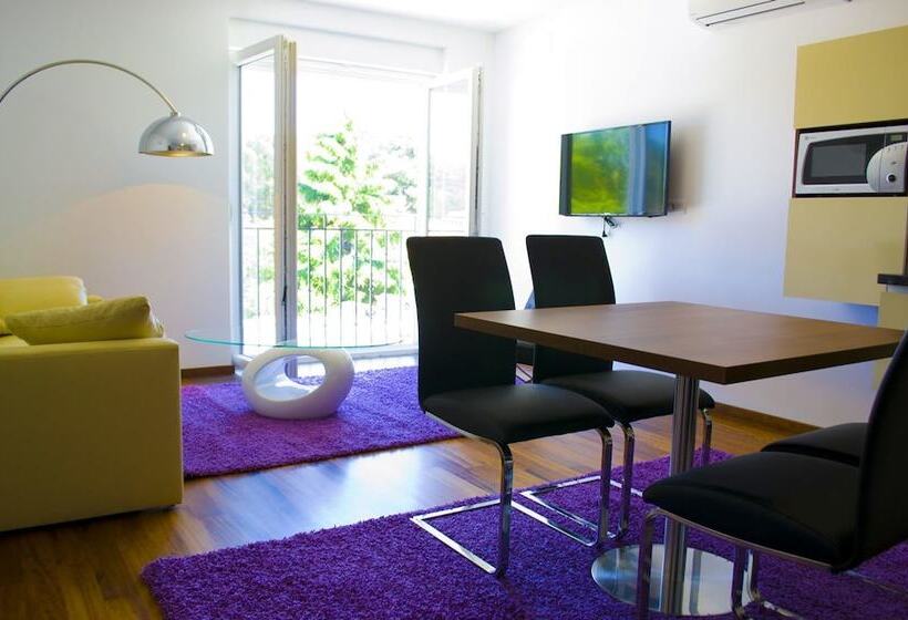 펜션 Residence Villa Karda