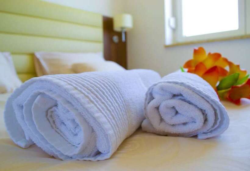 펜션 Residence Villa Karda