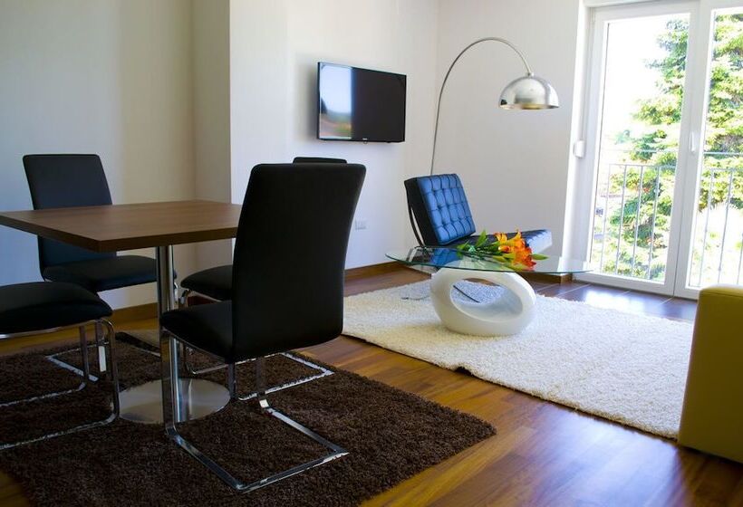 펜션 Residence Villa Karda