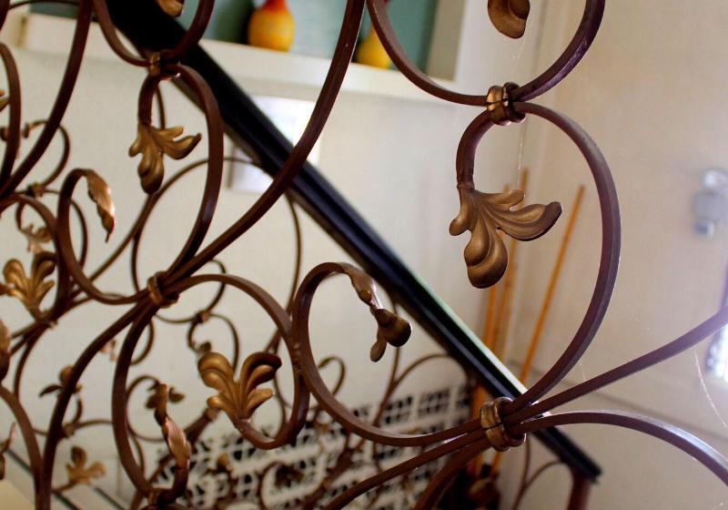 Пансион Tazumal House