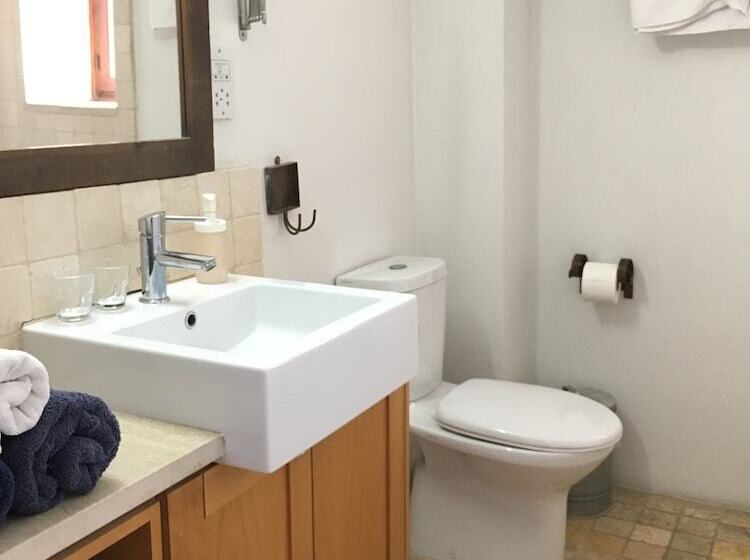 Porfyrios Country House