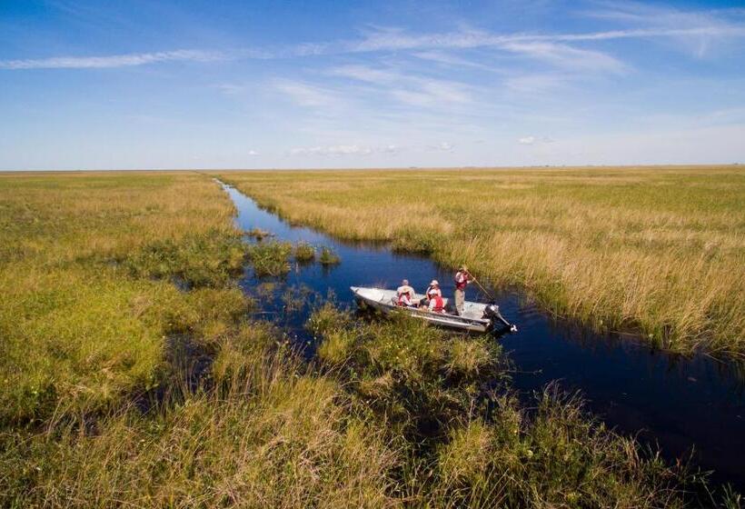 Puerto Valle Hotel De Esteros