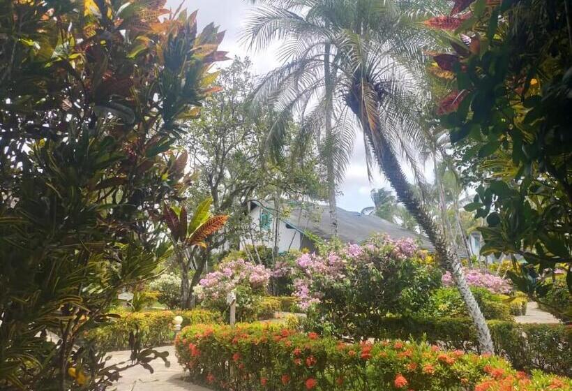 리조트 Las Palmas Eco Residence