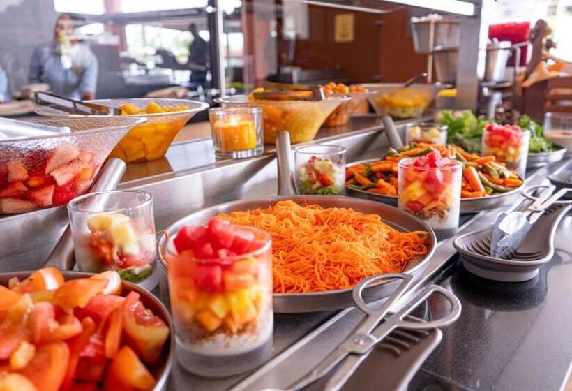 Sonesta Hotel Pereira