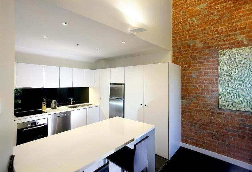 Sullivans Cove Apartments