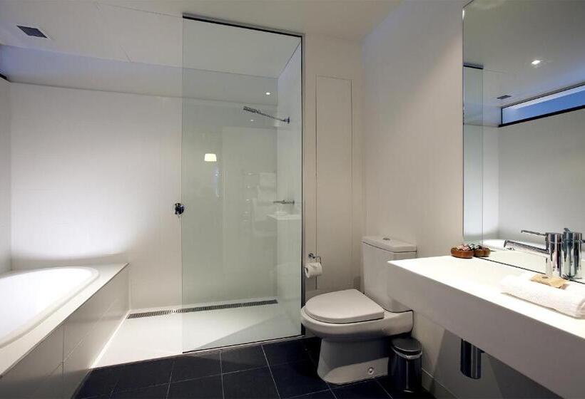 Sullivans Cove Apartments