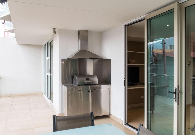 Sullivans Cove Apartments