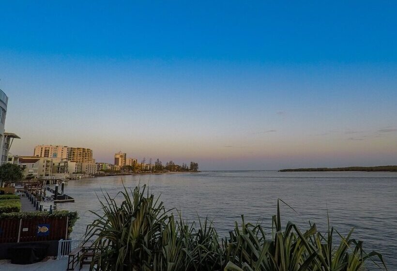 Tripcony Quays Apartments