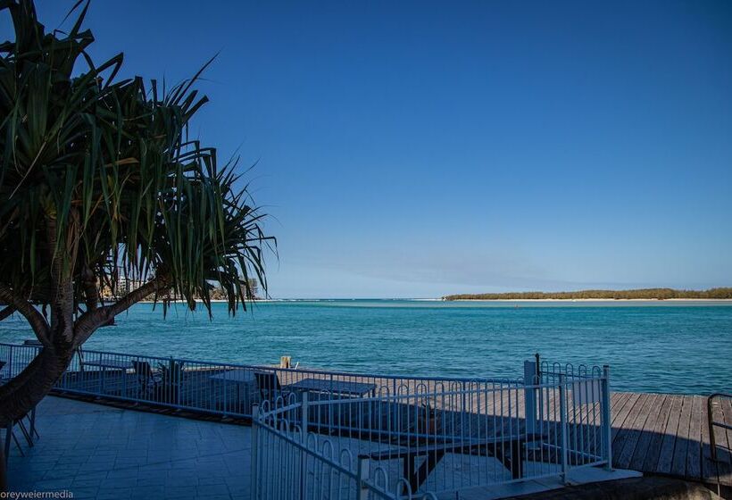 Tripcony Quays Apartments