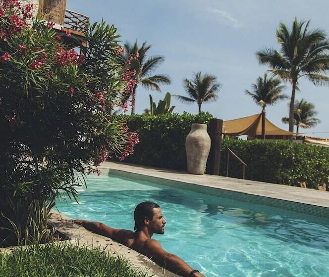 Отель Casa Joseph Zicatela   Adults Only