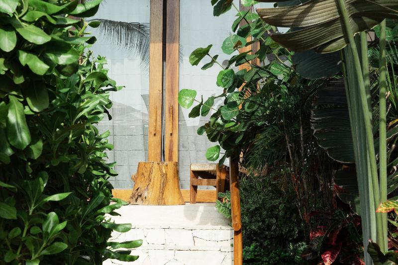 Отель Casa Joseph Zicatela   Adults Only