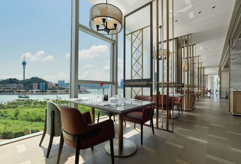 هتل Hilton Zhuhai