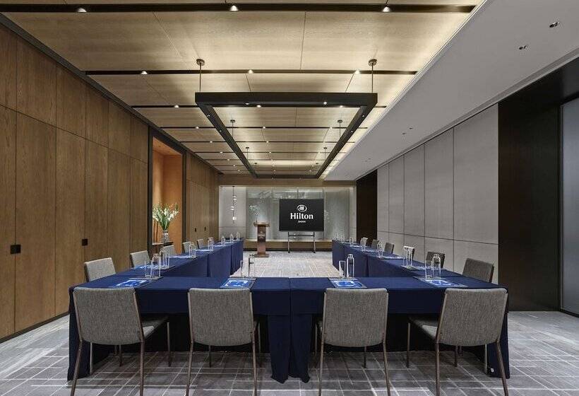 هتل Hilton Zhuhai