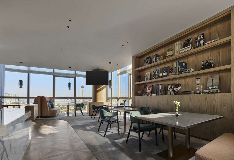 هتل Hilton Zhuhai