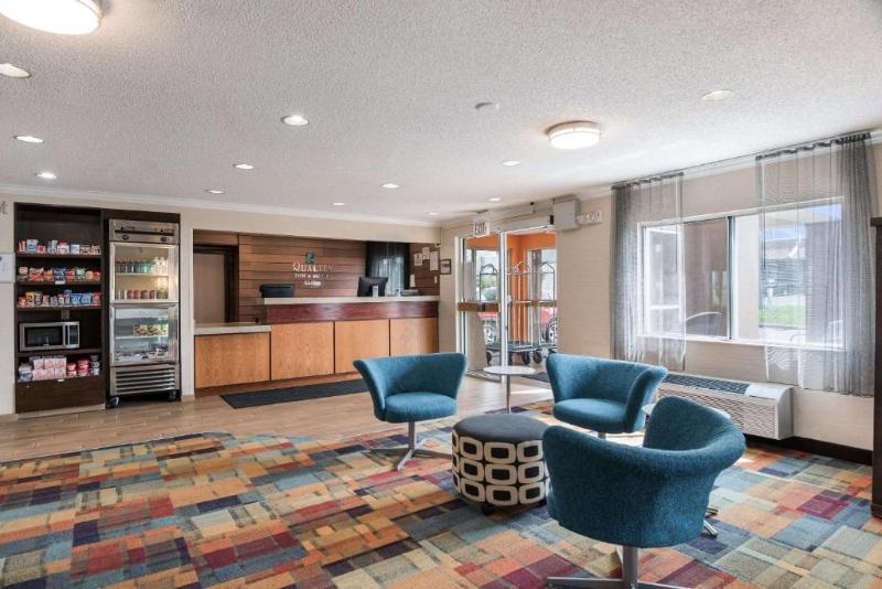 בית מלון כפרי Quality Inn & Suites