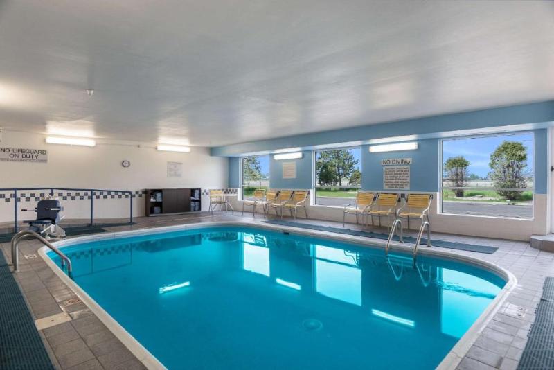 בית מלון כפרי Quality Inn & Suites