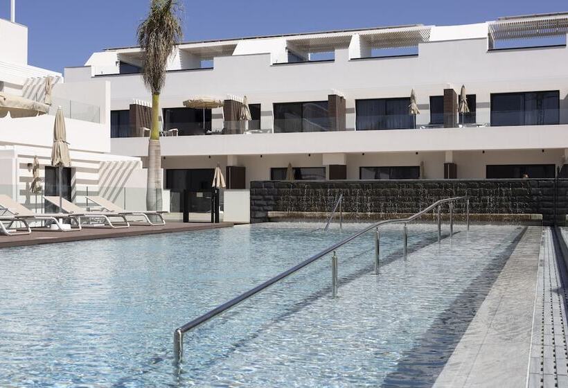 Esmeralda Cotillo Homes By Livvo