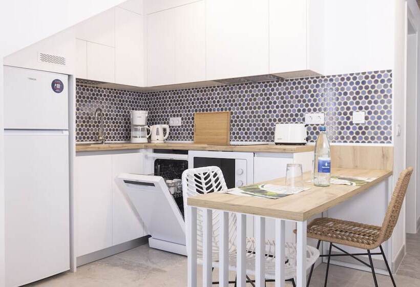 Esmeralda Cotillo Homes By Livvo