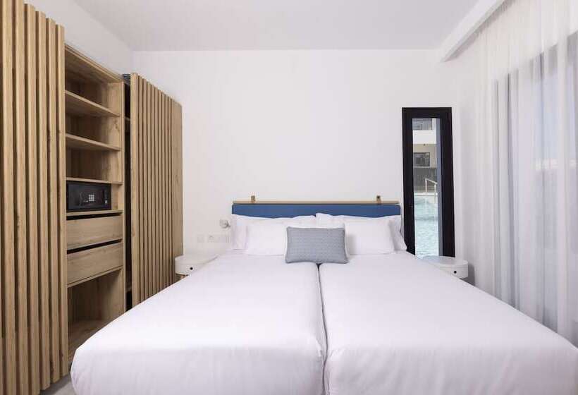 Esmeralda Cotillo Homes By Livvo