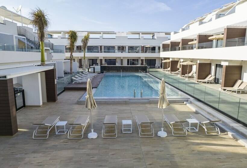 Esmeralda Cotillo Homes By Livvo