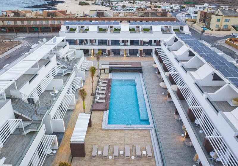 Esmeralda Cotillo Homes By Livvo