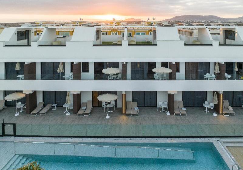 Esmeralda Cotillo Homes By Livvo