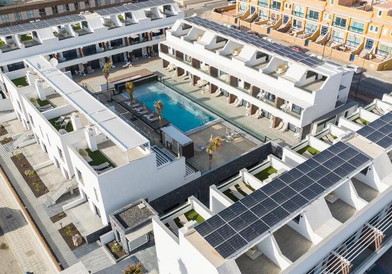 Esmeralda Cotillo Homes By Livvo