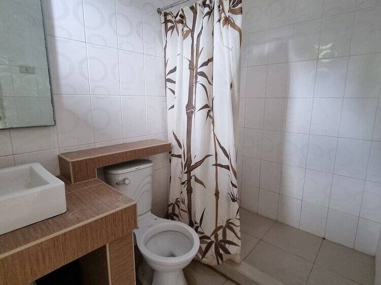 هتل Libertyland Waterpark Resort