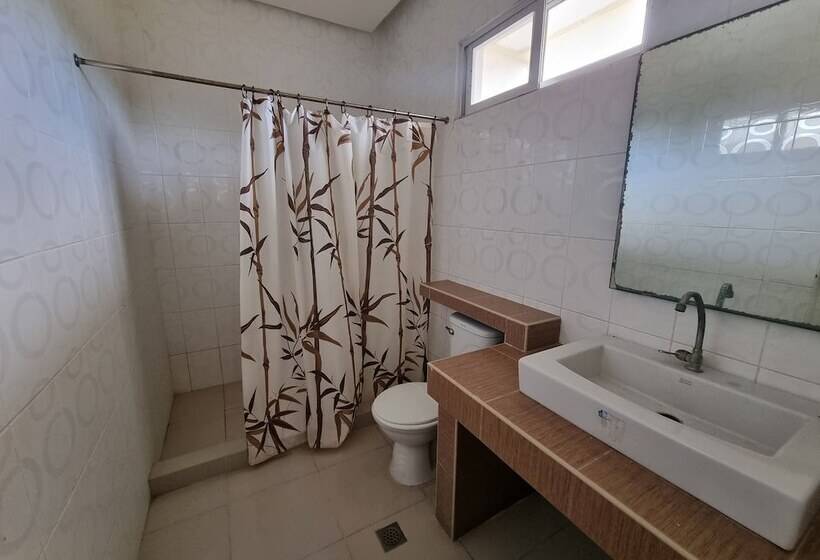 هتل Libertyland Waterpark Resort