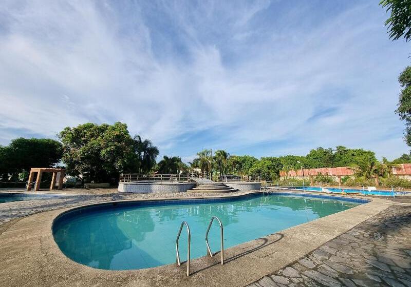 هتل Libertyland Waterpark Resort