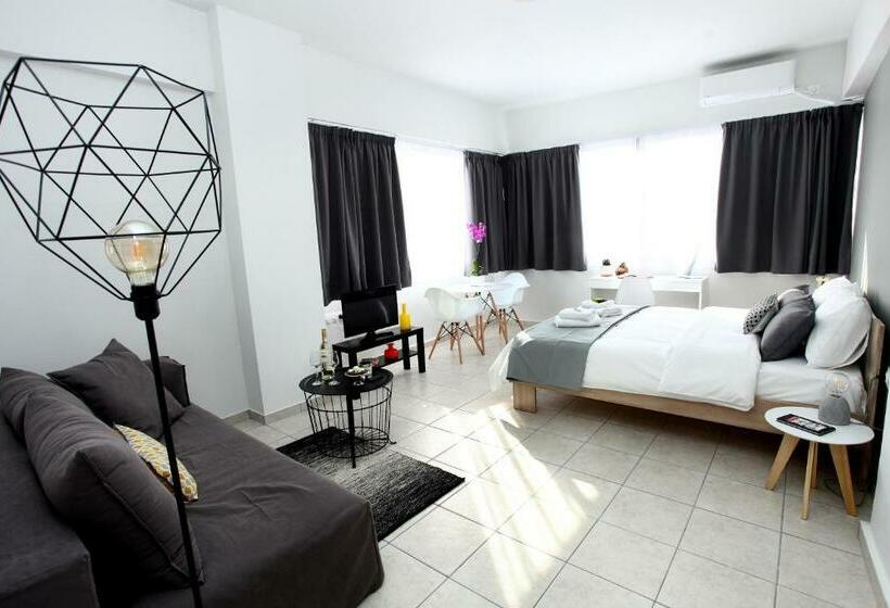 Old Town Hall Suites And Apartments