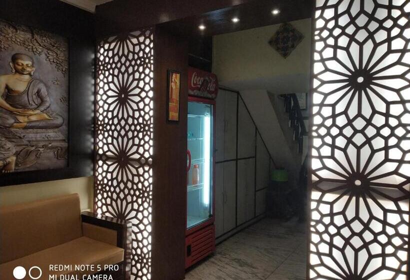 هاستل Ajay International