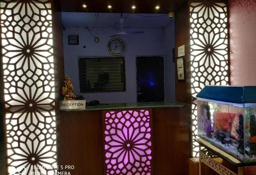 هاستل Ajay International