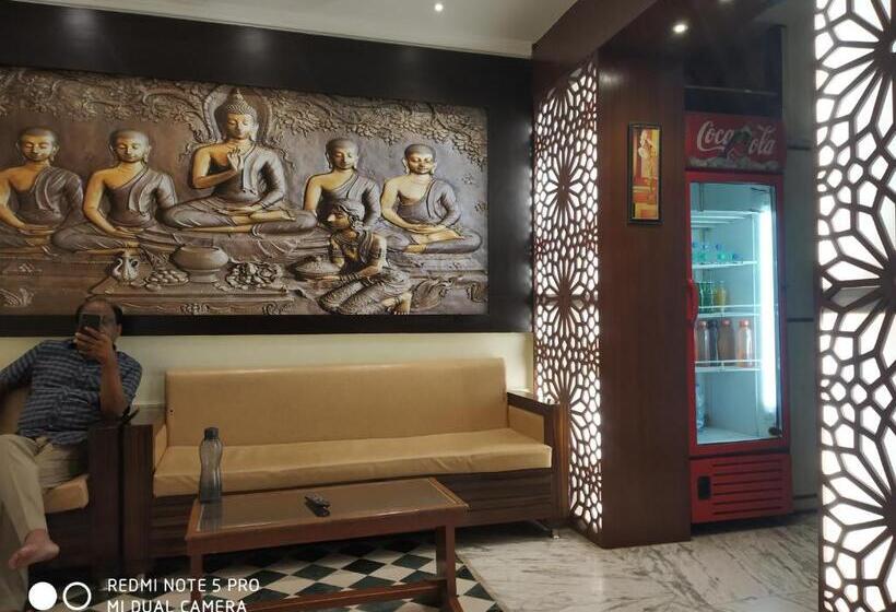 هاستل Ajay International