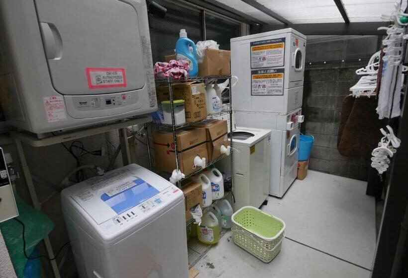 호스텔 Jhoppers Hiroshima Guesthouse