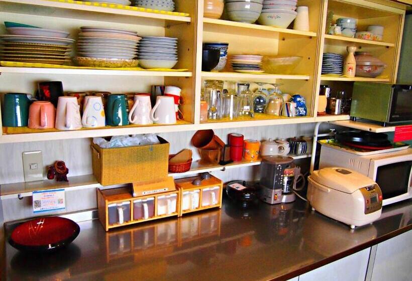 호스텔 Jhoppers Hiroshima Guesthouse