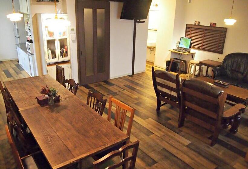 旅馆 Jhoppers Hiroshima Guesthouse