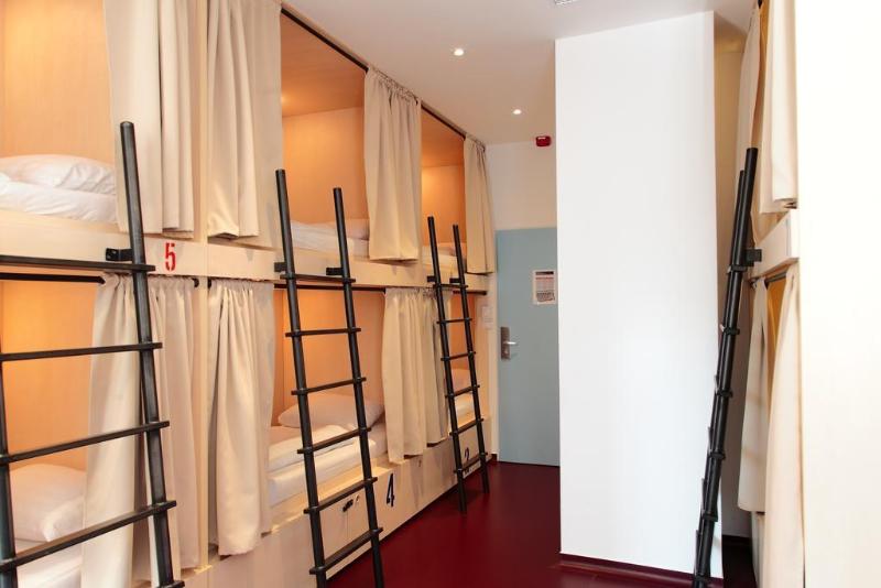 Общежитие Maverick City Lodge