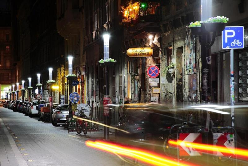 Общежитие Maverick City Lodge