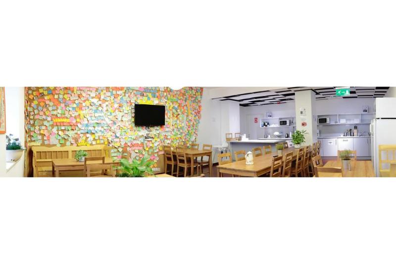 Общежитие Maverick City Lodge