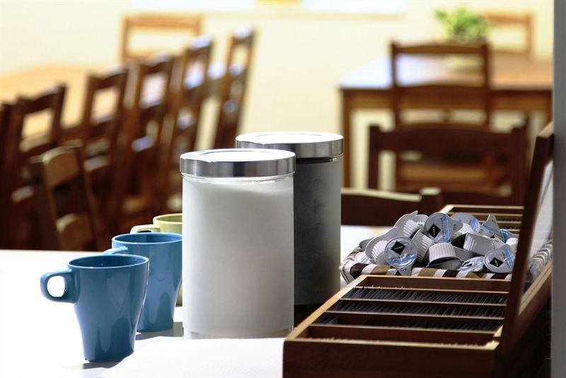 Общежитие Maverick City Lodge