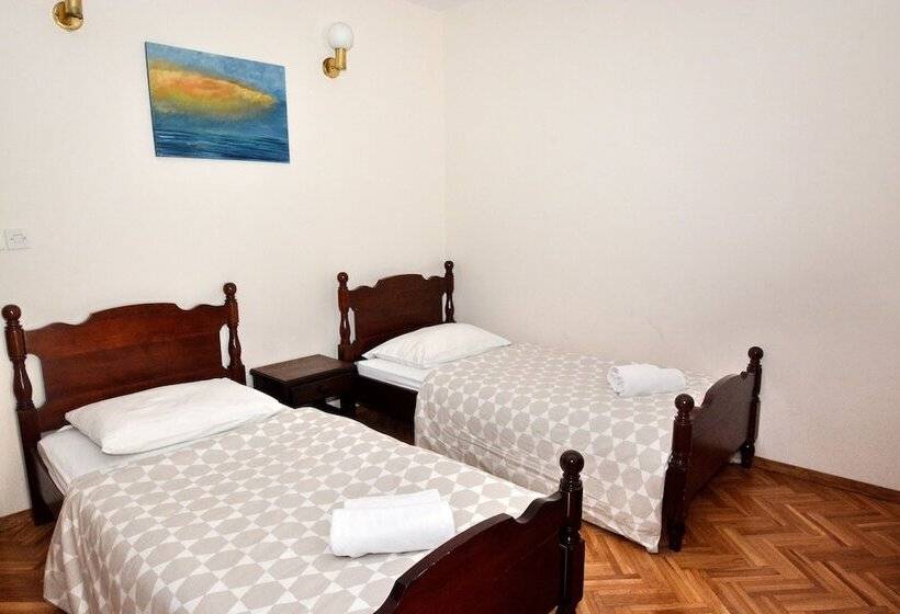 Bed and Breakfast Restaurant Pension Dioklecijan
